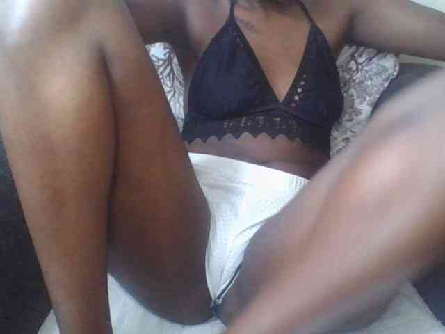 Prettylittlemuffin webcam