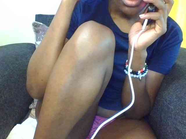 Prettylittlemuffin webcam