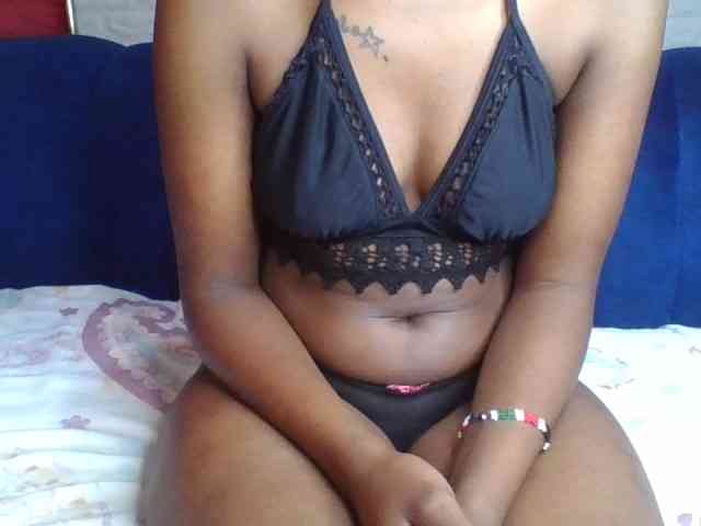 Prettylittlemuffin webcam