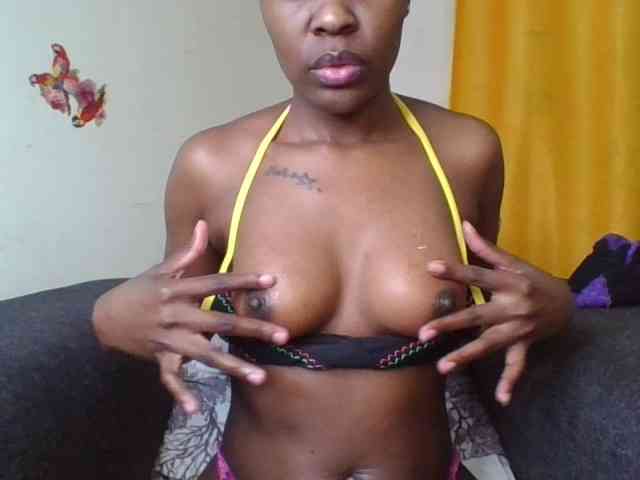 Prettylittlemuffin webcam