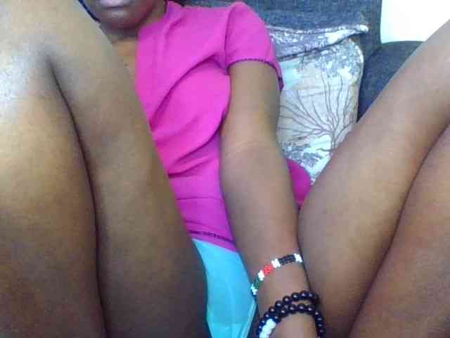 Prettylittlemuffin webcam