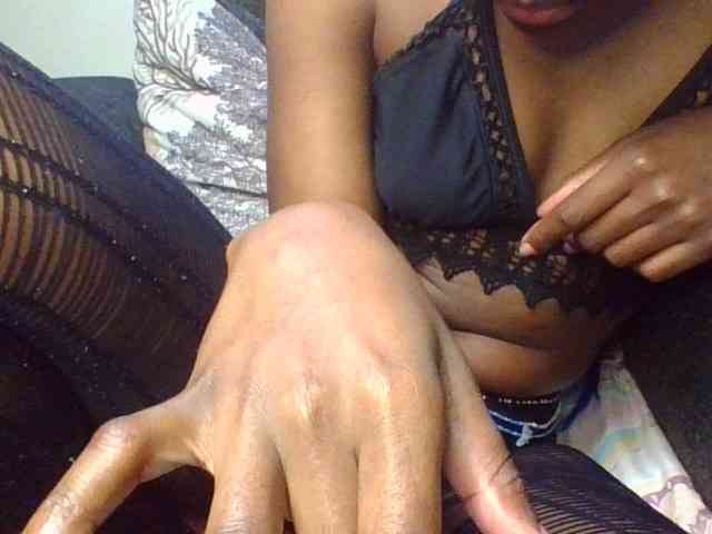Prettylittlemuffin webcam