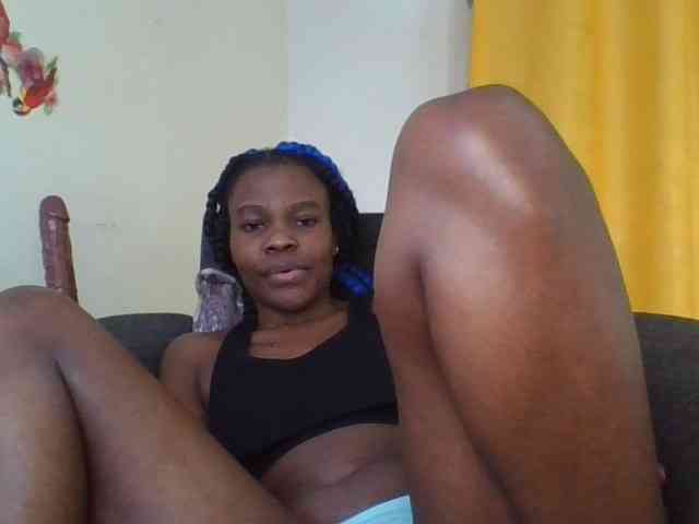 Prettylittlemuffin webcam