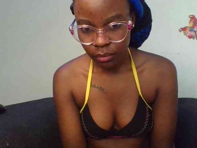 Prettylittlemuffin webcam