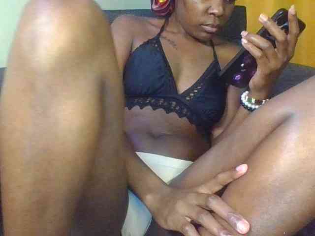 Prettylittlemuffin webcam