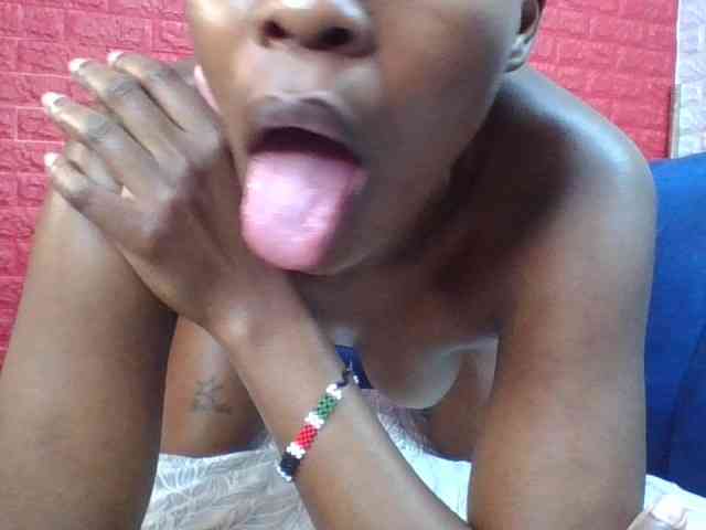 Prettylittlemuffin webcam
