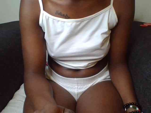 Prettylittlemuffin webcam