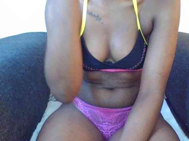 Prettylittlemuffin webcam