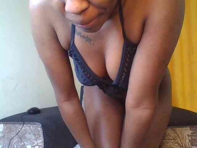Prettylittlemuffin webcam