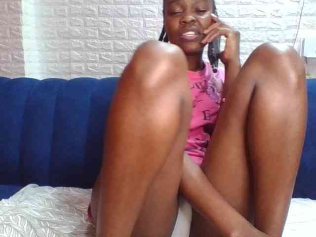 Prettylittlemuffin webcam