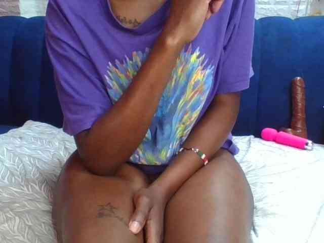 Prettylittlemuffin webcam