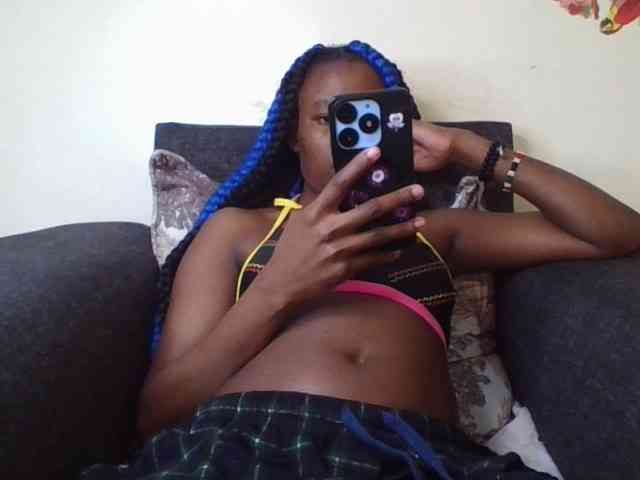 Prettylittlemuffin webcam