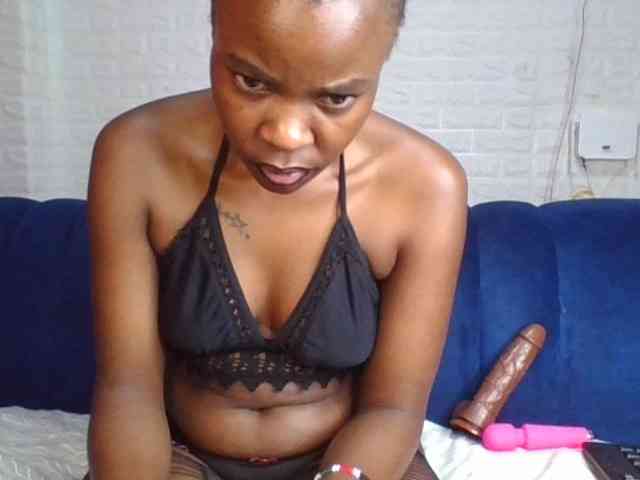 Prettylittlemuffin webcam
