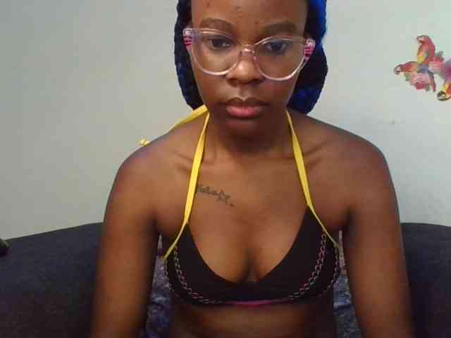 Prettylittlemuffin webcam