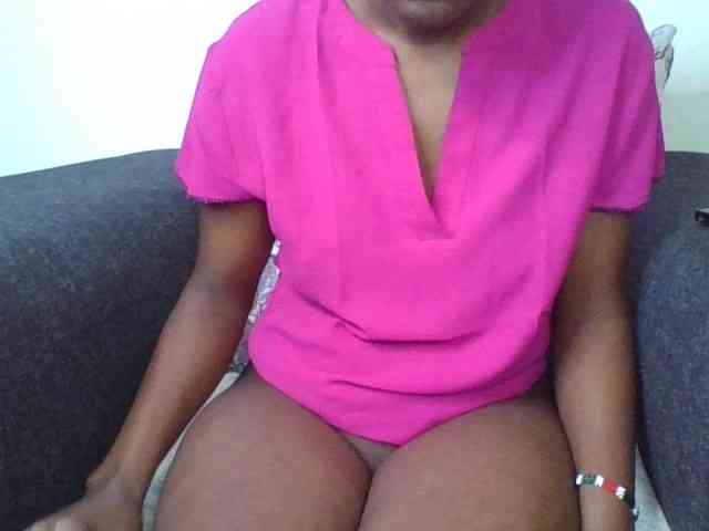 Prettylittlemuffin webcam