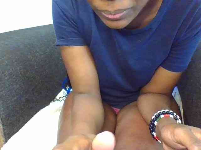 Prettylittlemuffin webcam