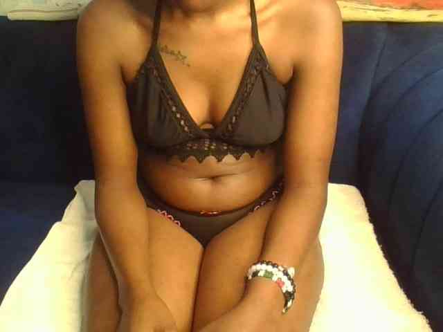 Prettylittlemuffin webcam