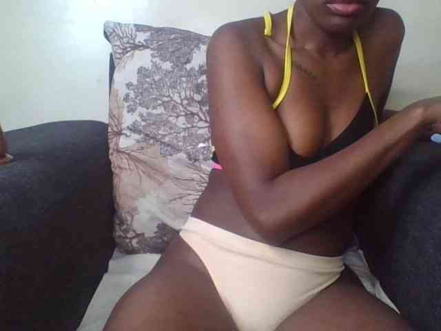 Prettylittlemuffin webcam
