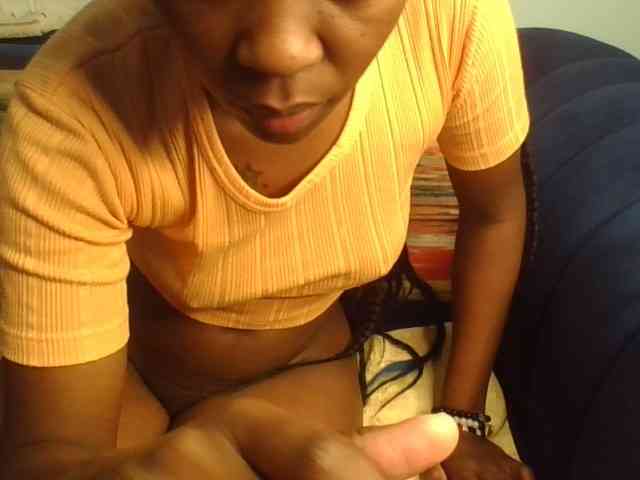 Prettylittlemuffin webcam