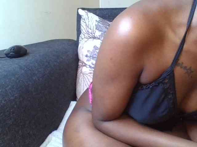 Prettylittlemuffin webcam