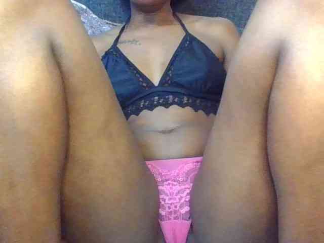 Prettylittlemuffin webcam