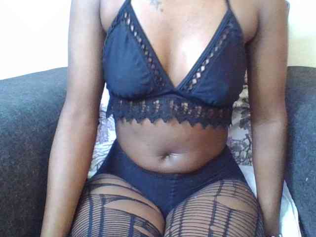 Prettylittlemuffin webcam