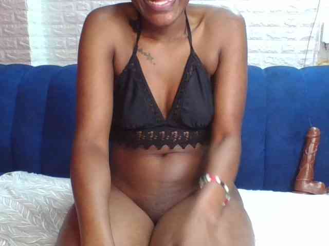 Prettylittlemuffin webcam