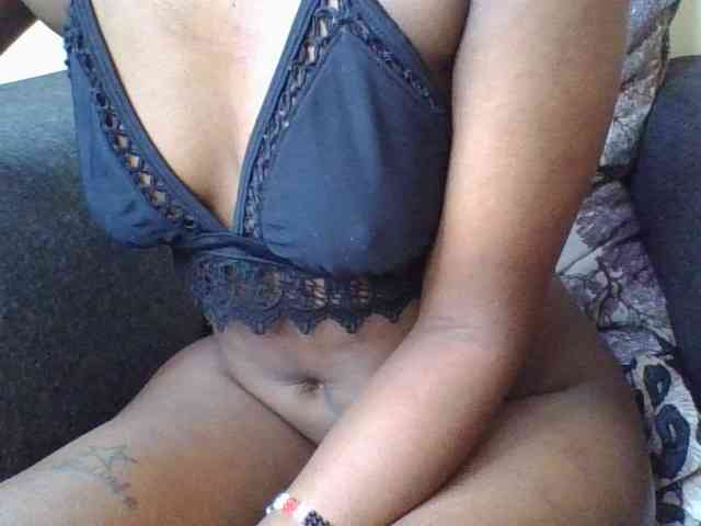 Prettylittlemuffin webcam