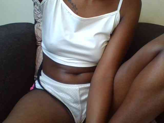 Prettylittlemuffin webcam