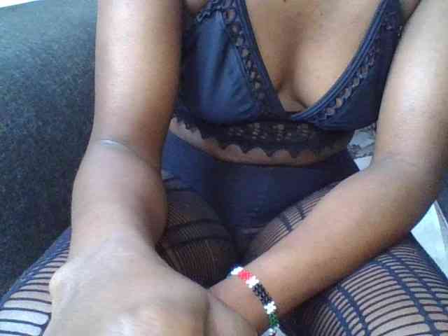 Prettylittlemuffin webcam