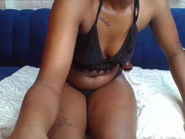 Prettylittlemuffin webcam
