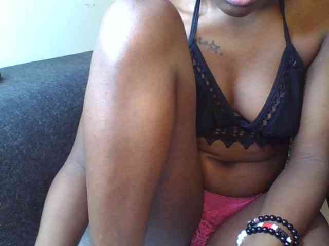 Prettylittlemuffin webcam