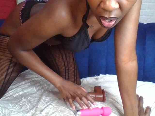 Prettylittlemuffin webcam