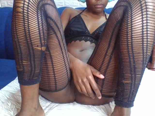 Prettylittlemuffin webcam