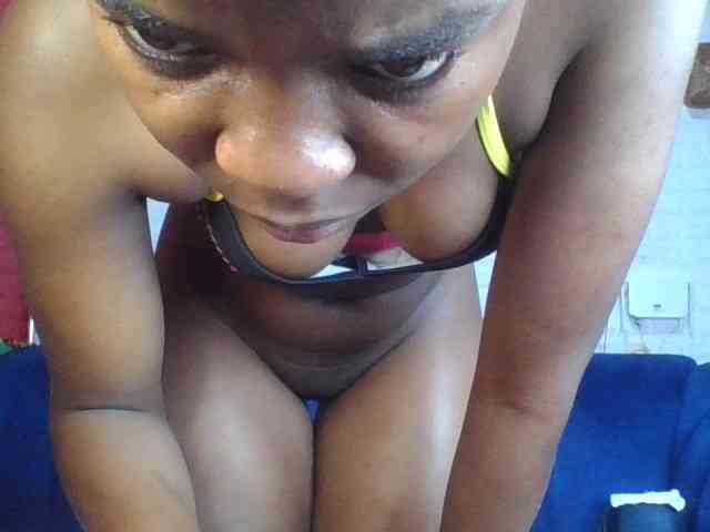Prettylittlemuffin webcam
