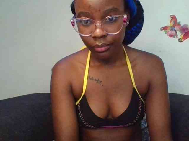 Prettylittlemuffin webcam