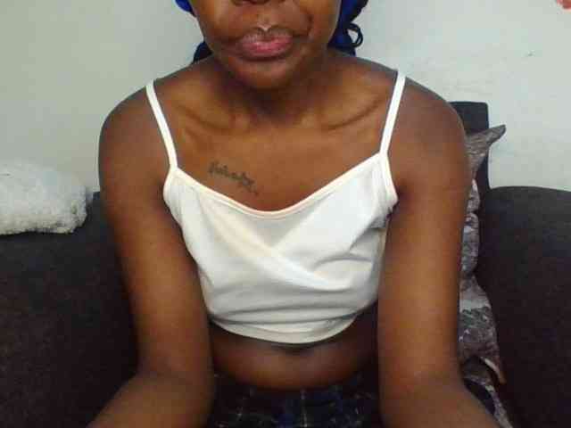 Prettylittlemuffin webcam
