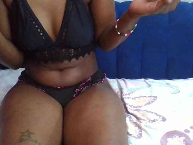 Prettylittlemuffin webcam