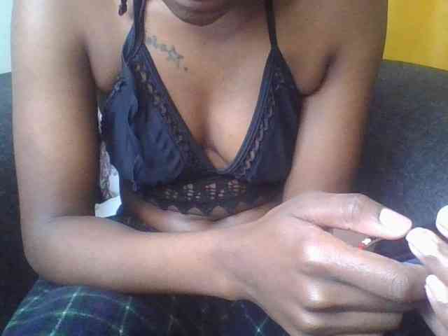 Prettylittlemuffin webcam