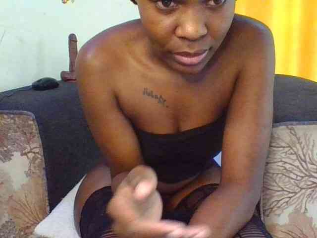 Prettylittlemuffin webcam