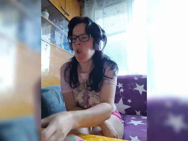 Helenka02 webcam