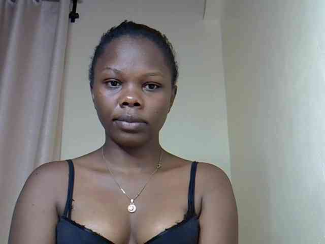 sexxy-bitch webcam