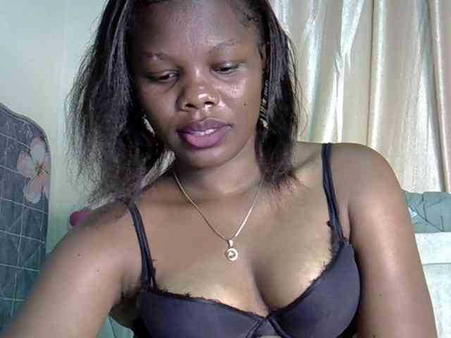 sexxy-bitch webcam