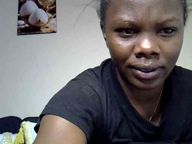 sexxy-bitch webcam