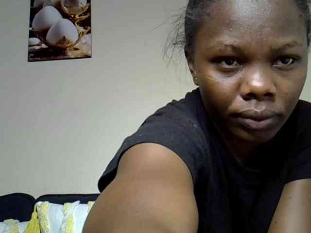 sexxy-bitch webcam