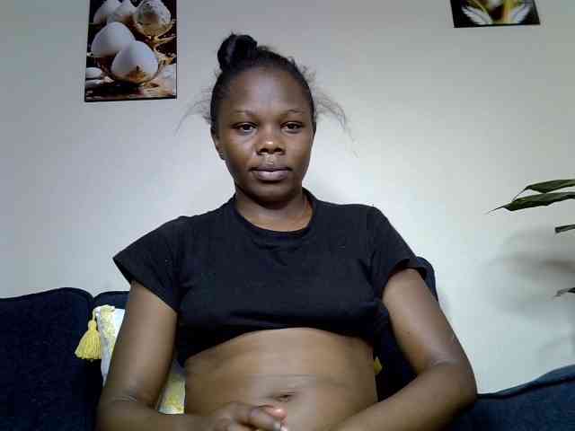 sexxy-bitch webcam