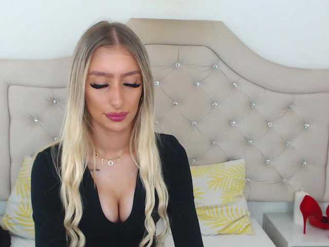 NatalieFlirt Live Cam and Statistics on UnifiedCams