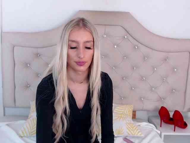 NatalieFlirt webcam