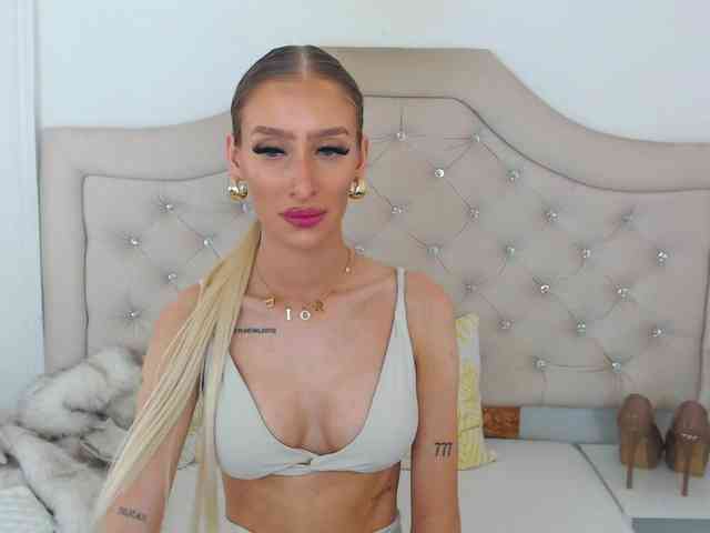 NatalieFlirt Live Webcam on BongaCams