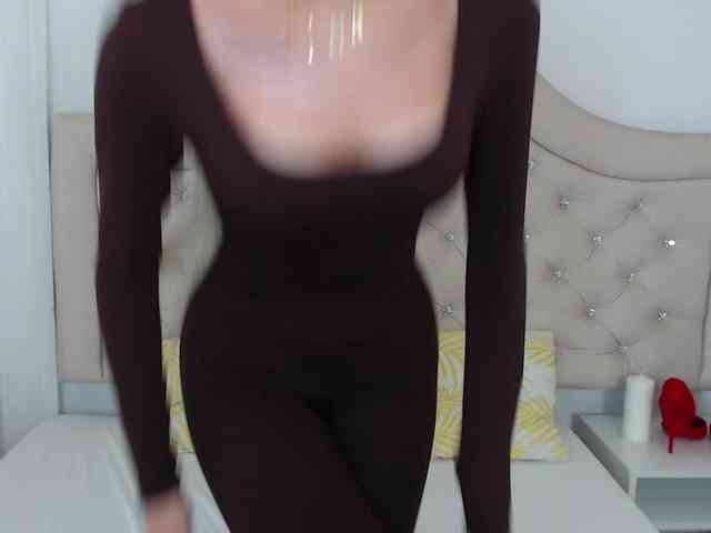 NatalieFlirt webcam